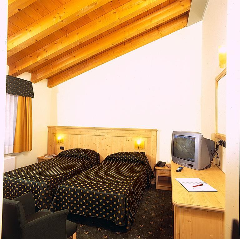 Hotel Dall'Ongaro Ghirano Exterior photo