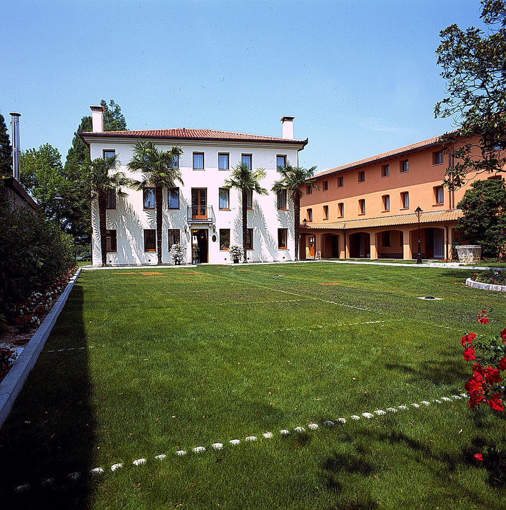 Hotel Dall'Ongaro Ghirano Exterior photo