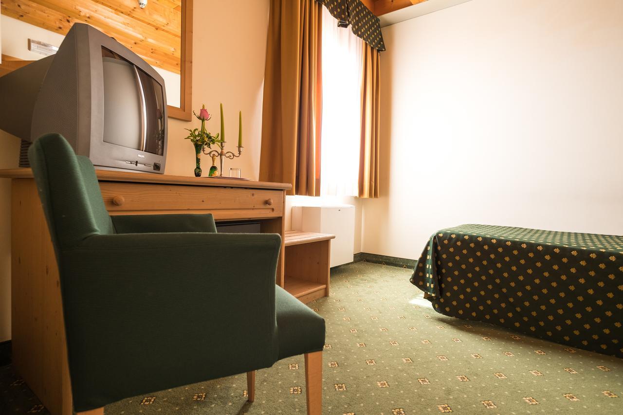 Hotel Dall'Ongaro Ghirano Exterior photo