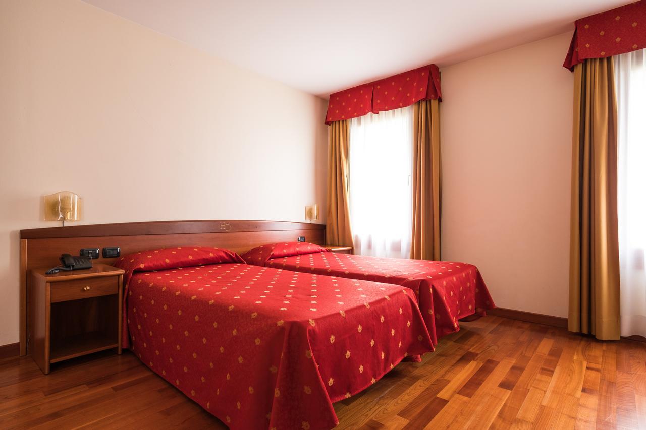 Hotel Dall'Ongaro Ghirano Exterior photo