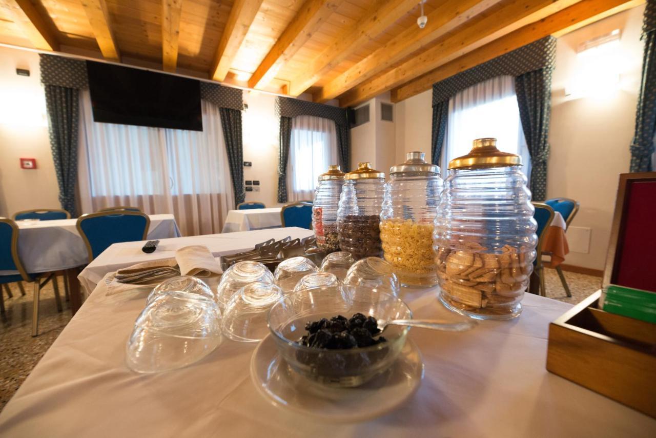 Hotel Dall'Ongaro Ghirano Exterior photo
